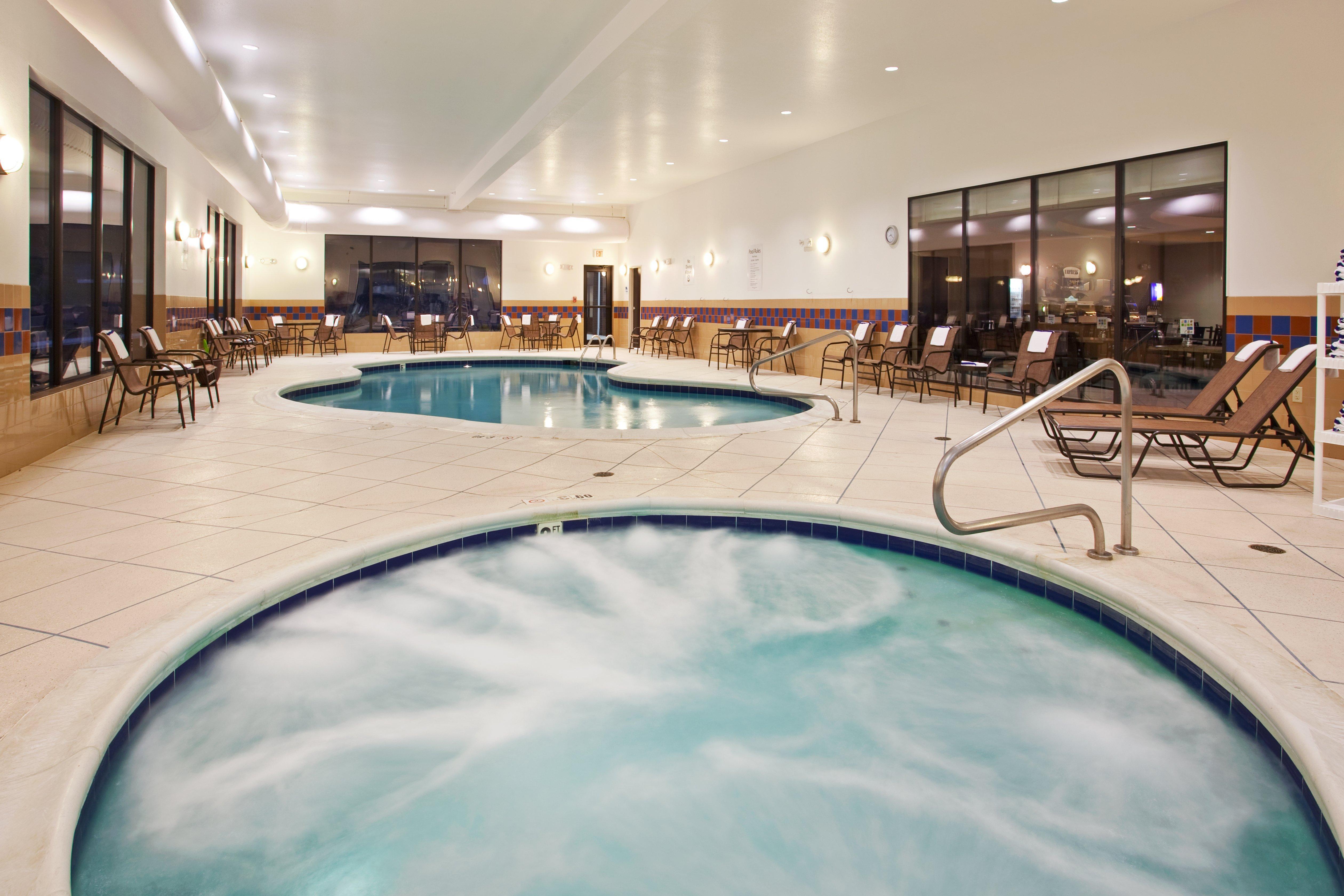 Holiday Inn Express & Suites Zanesville North By Ihg Bagian luar foto